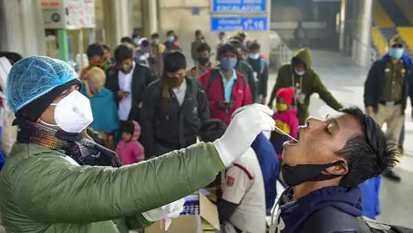 दिल्ली में ताजा कोविड मामलों में गिरावट, 1 और मौत दिल्ली में ताजा कोविड मामलों में गिरावट, 1 और मौत